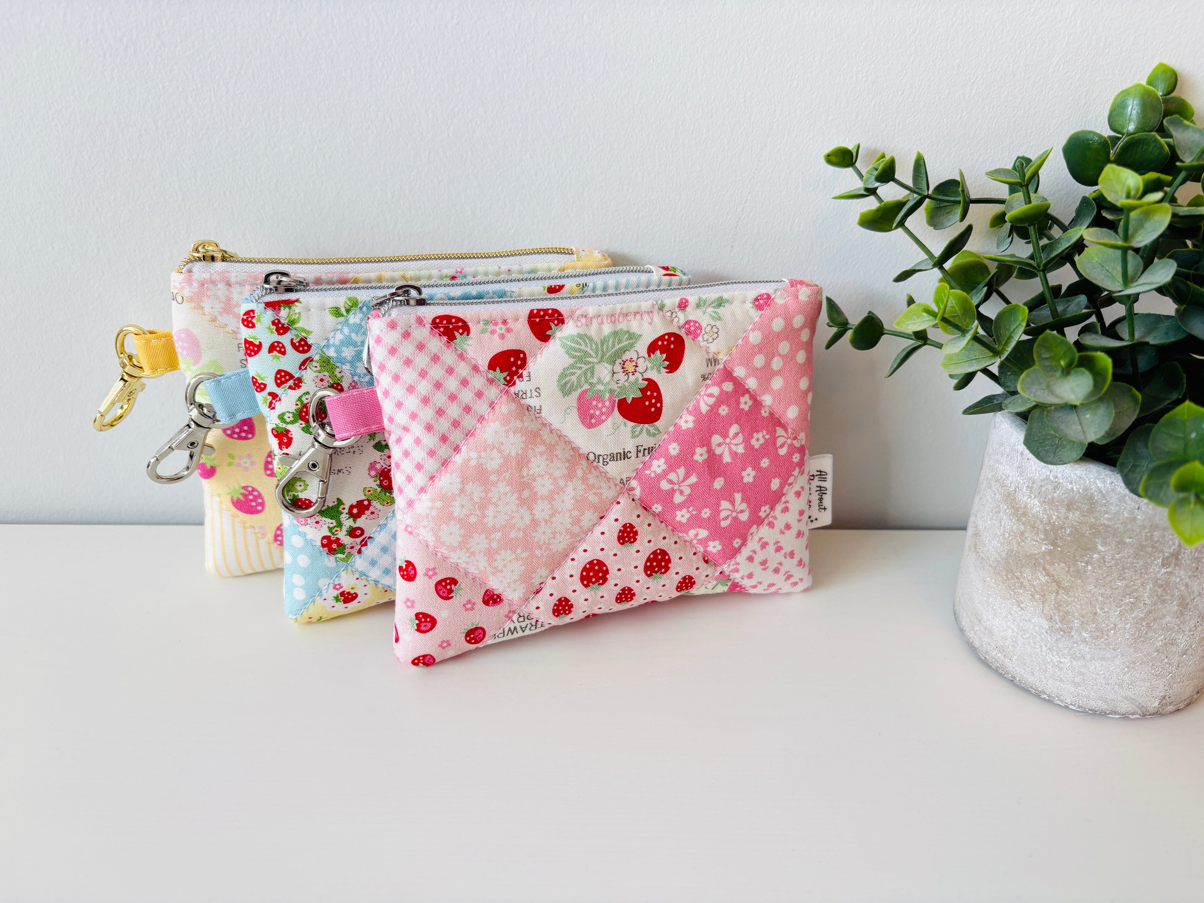 Mini Quilted Zipper Pouch: Strawberry Patchwork Cotton Wallet with pocket and clip - All About Bags Co