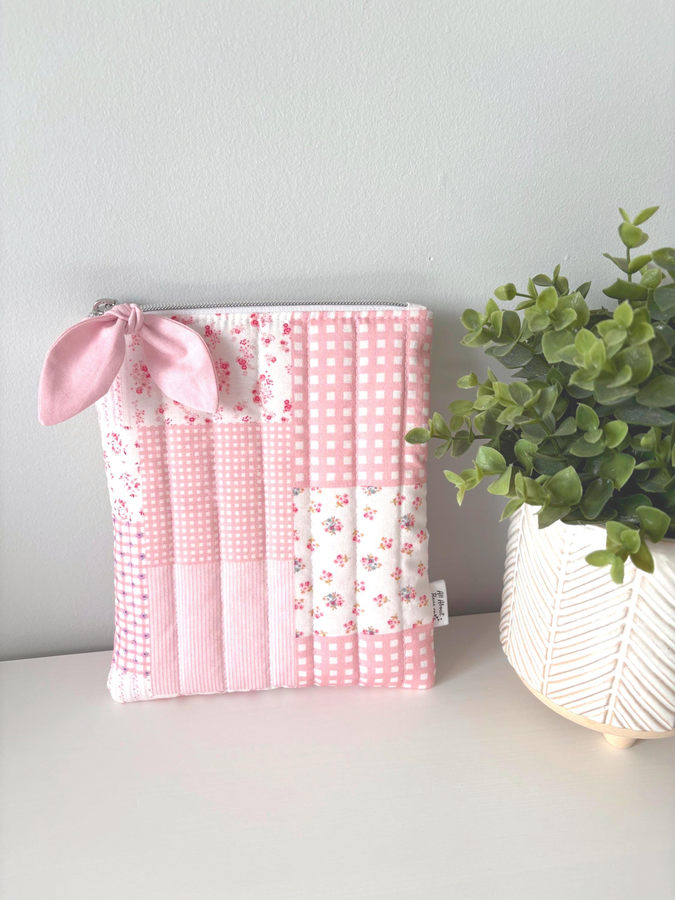 Peach Pink Patchwork Gingham Quilted Kindle Sleeve: Quilted Cotton E - reader Cover - All About Bags Co