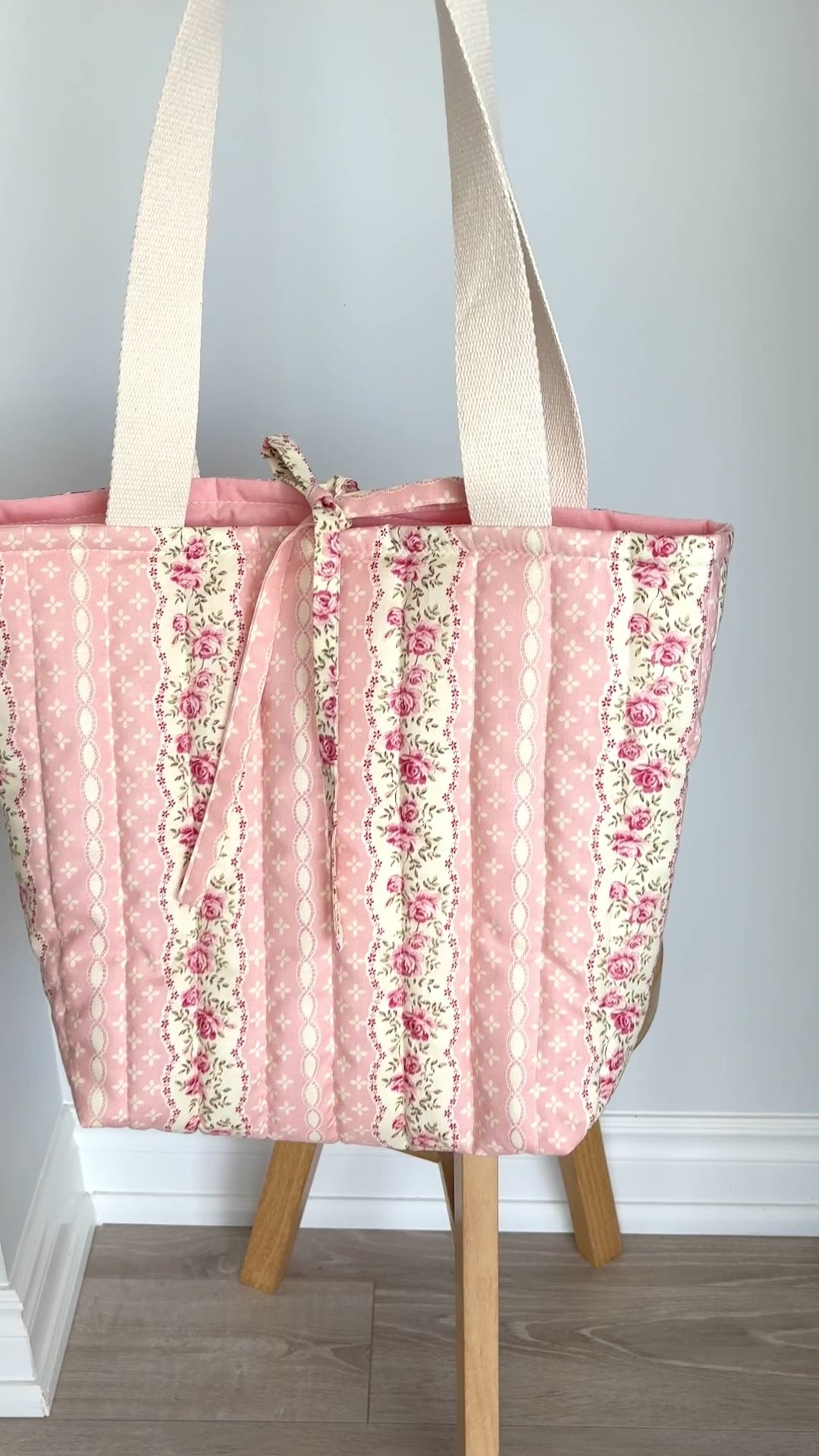 Sac fourre-tout en coton matelassé patchwork floral vert, sac à main de style cottagecore