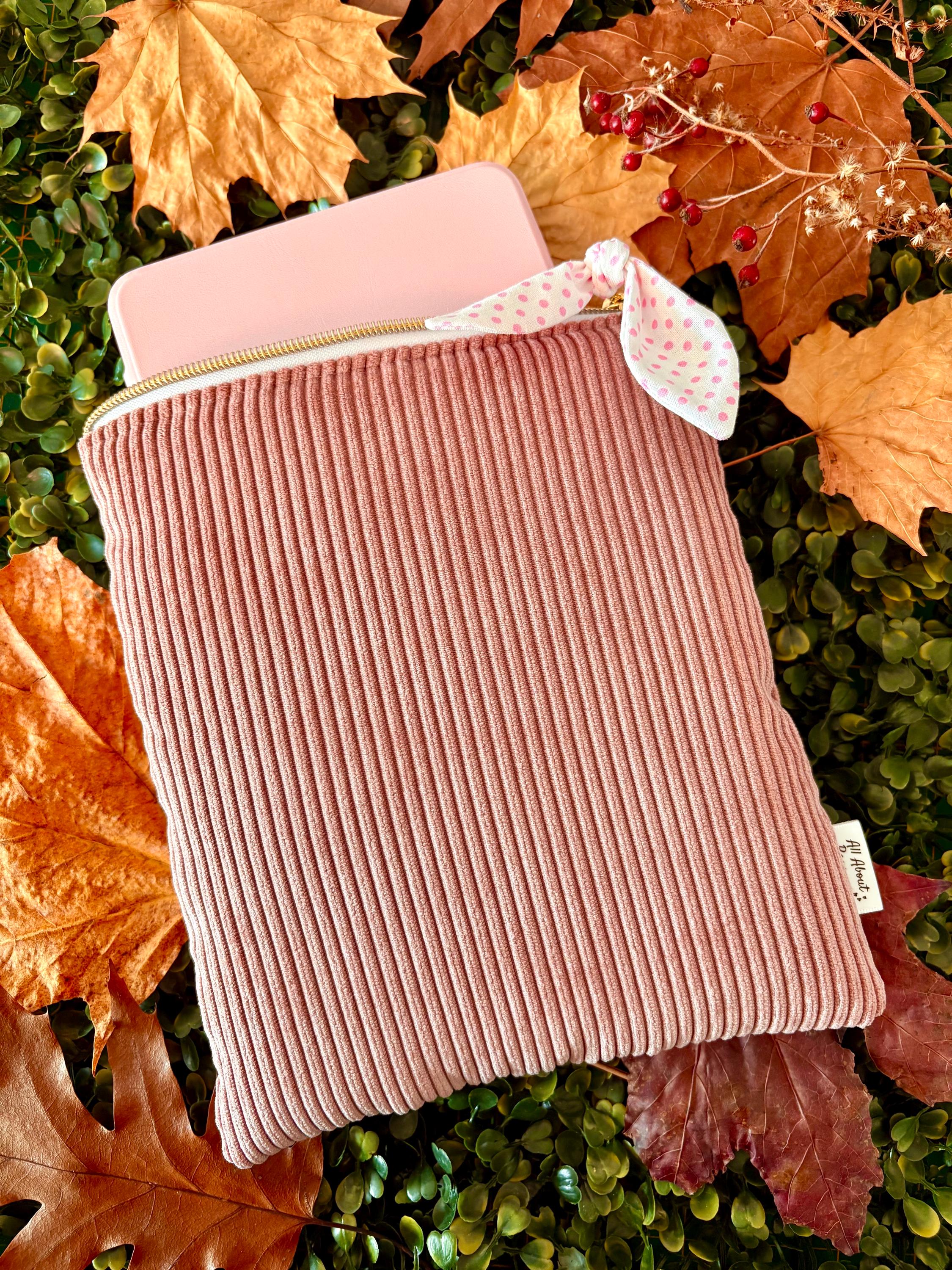 Quilted Kindle Sleeve: Pink corduroy with polka dot bow E - reader Cover - All About Bags Co